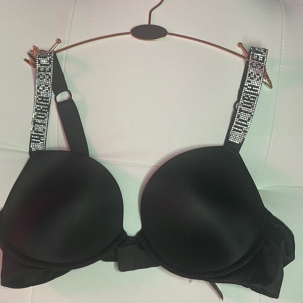 Victoria’s secret black shine push up bra 34B